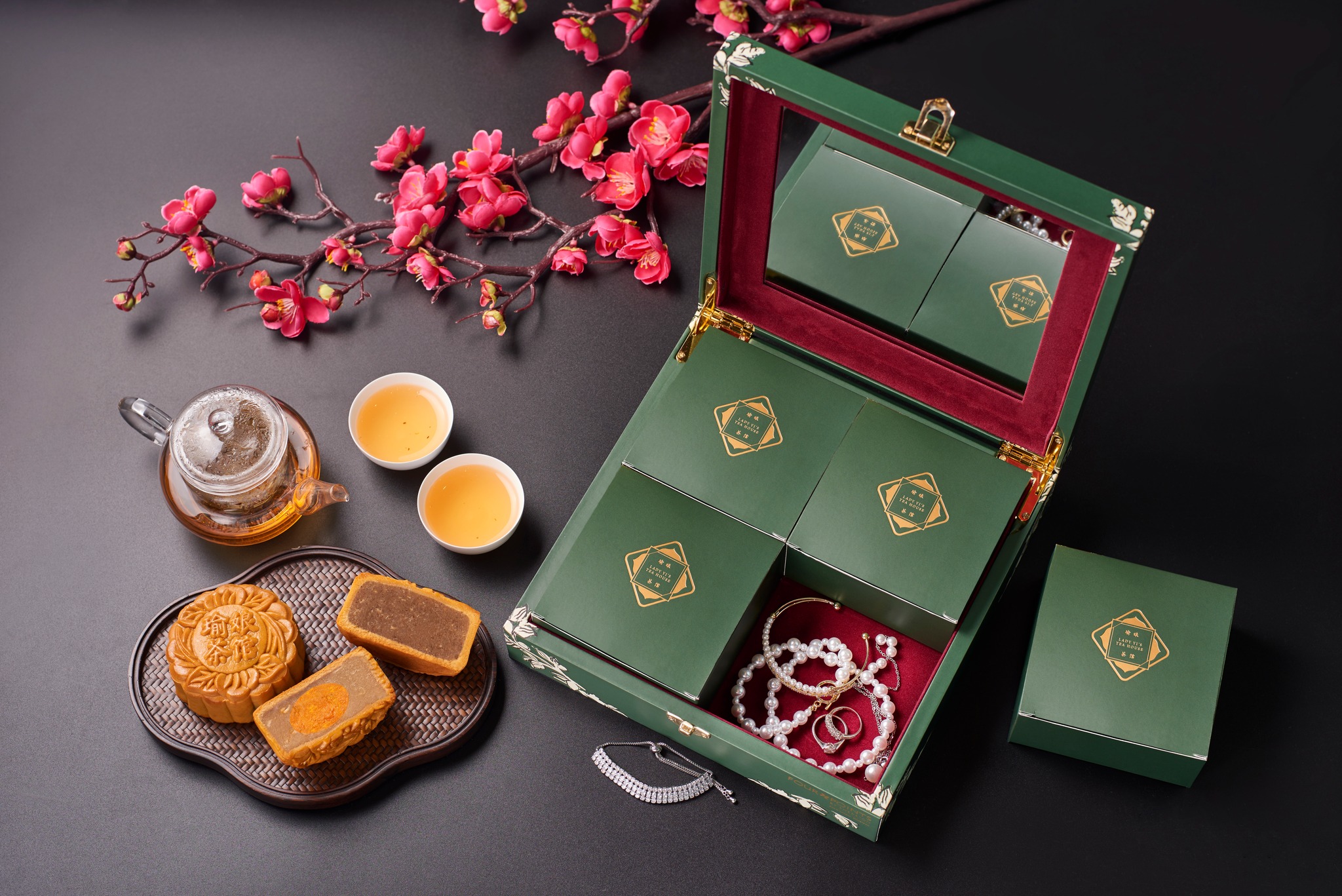 Benefits of high-quality printing for custom moon cake gift boxes